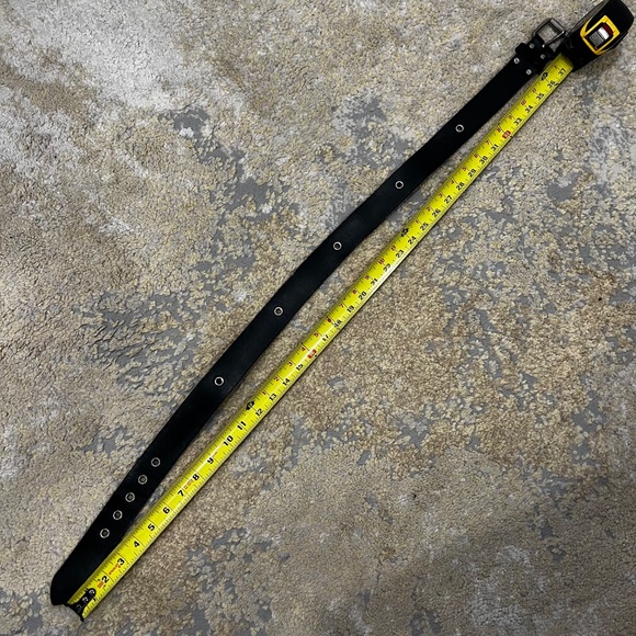 EUC GAP Black Leather Belt Size 34 - Picture 6 of 6